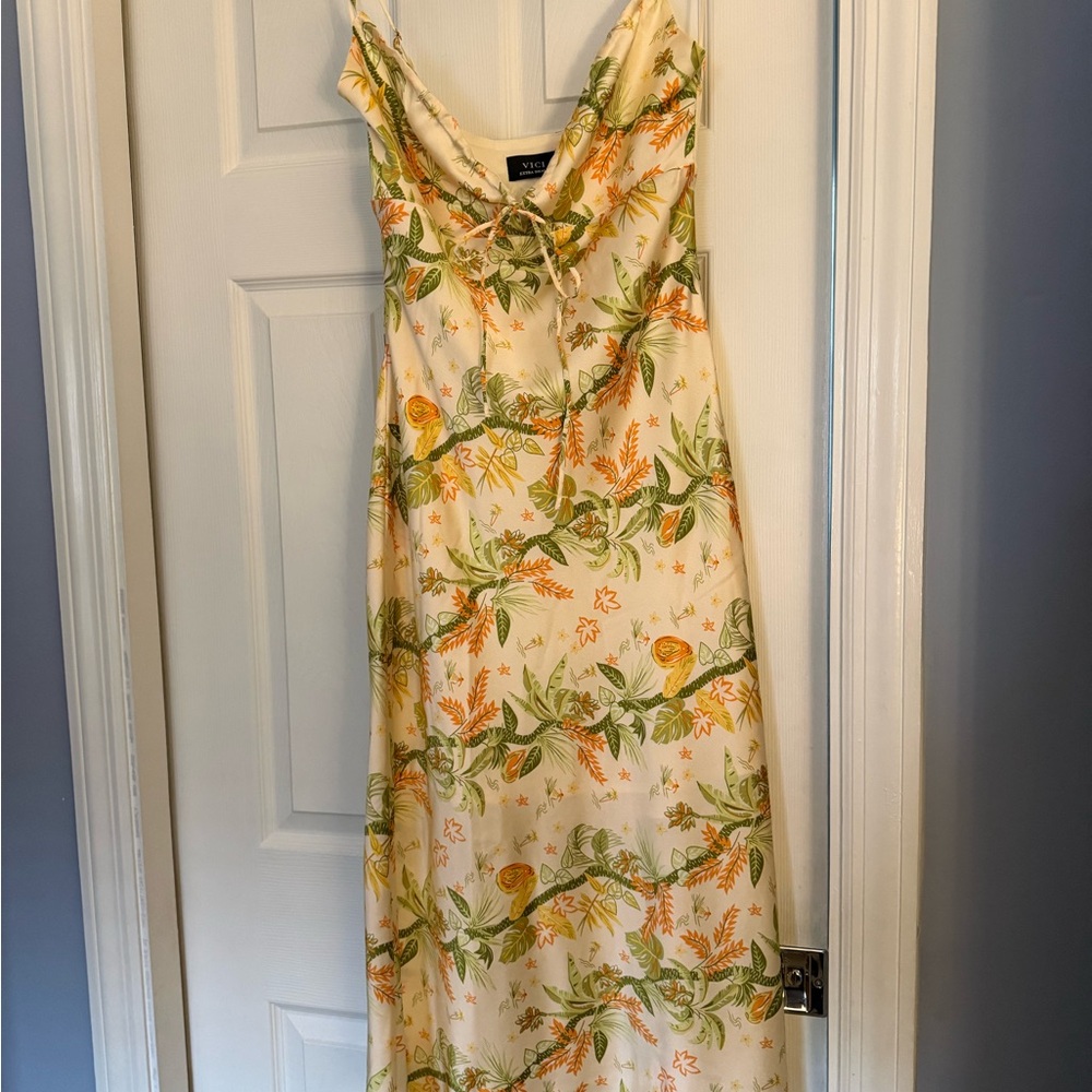 Vici Floral Maxi Dress - Cream and Green XS